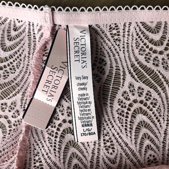 Victoria’s Very Sexy cheeky lace panty - Picture 5 of 5